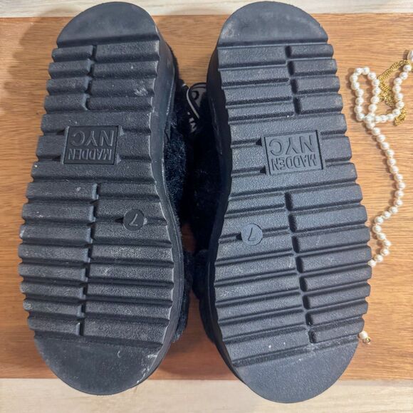 Madden NYC Black Faux Fur Crossband Slippers with Logo Elastic Strap Size 7 - Picture 3 of 7